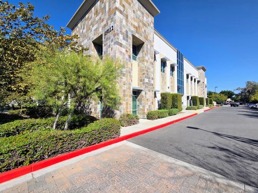 Commercial Space in the Heart of Cerritos!