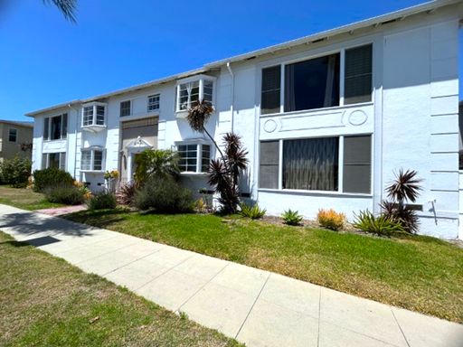 Studio Apartment Just Steps From the Marina! – photo 1