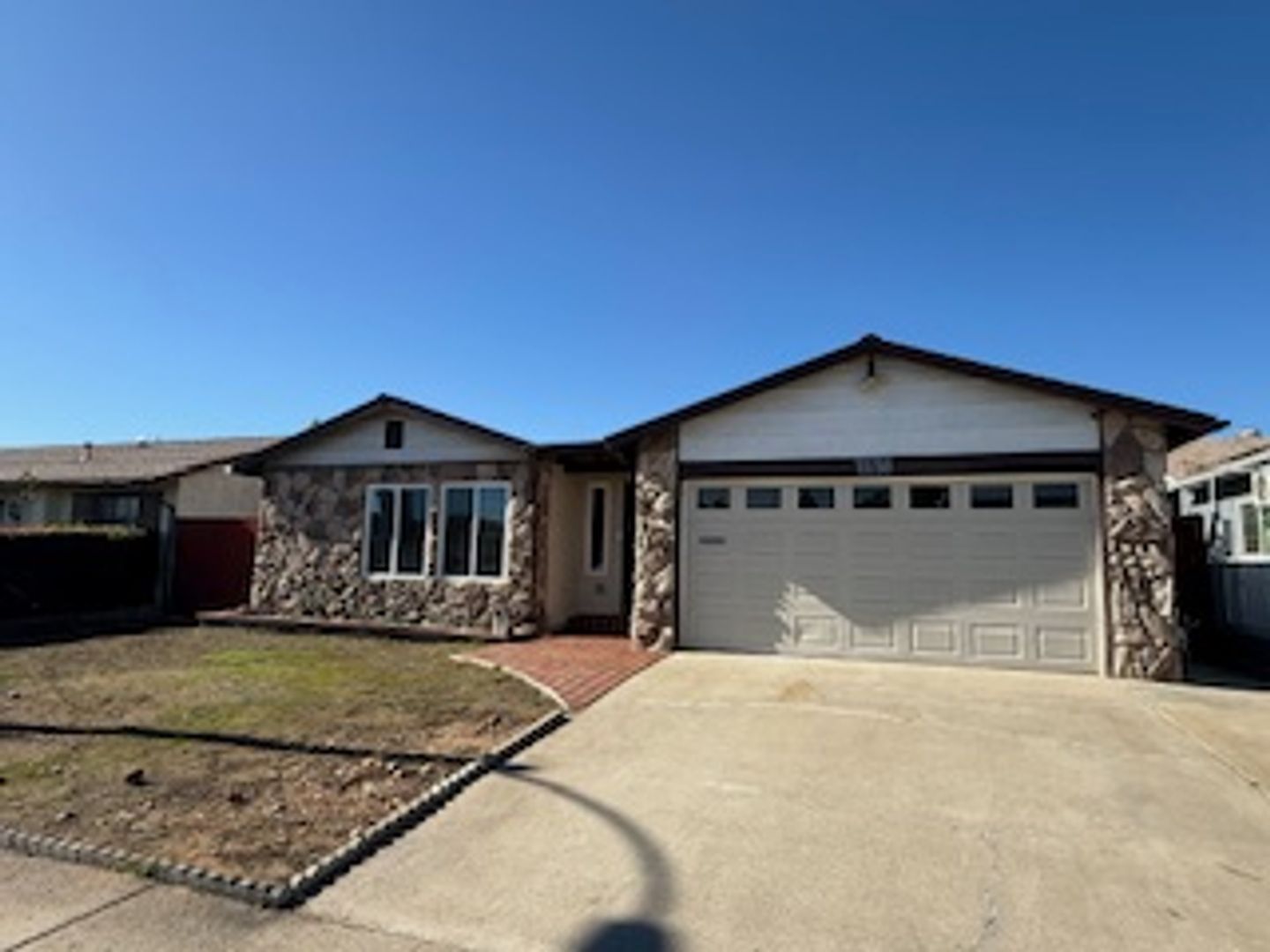 San Diego House: 10258 San Ramon Dr.