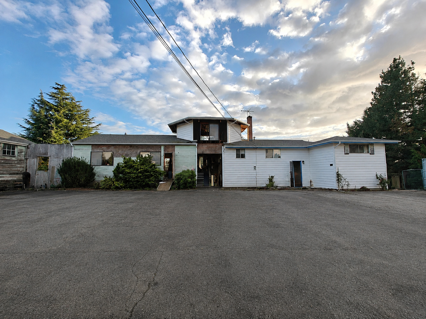 Renton House: 16625 113th Ave SE