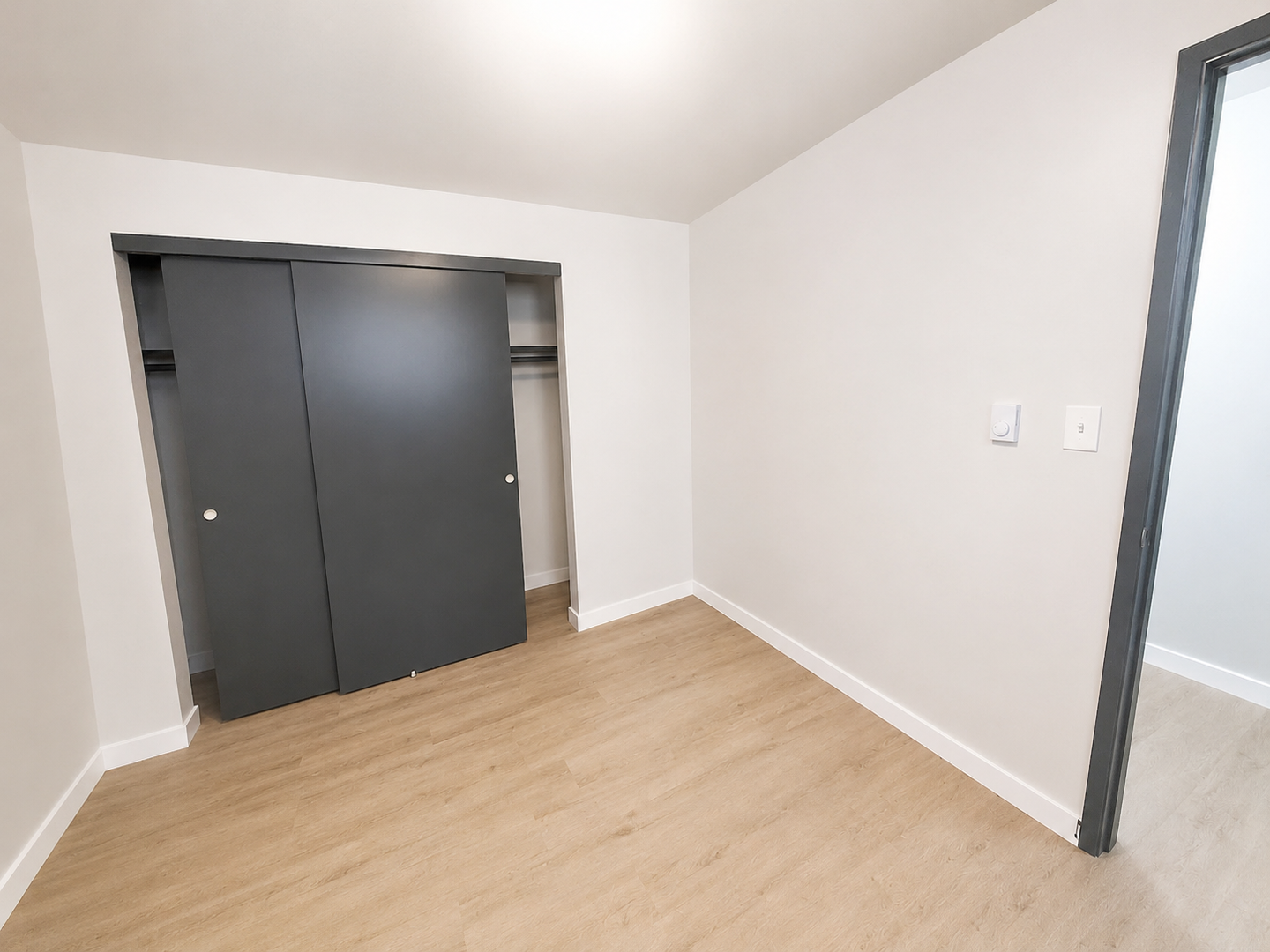 Seattle Apartment: 921 North 96th St - Unit 14