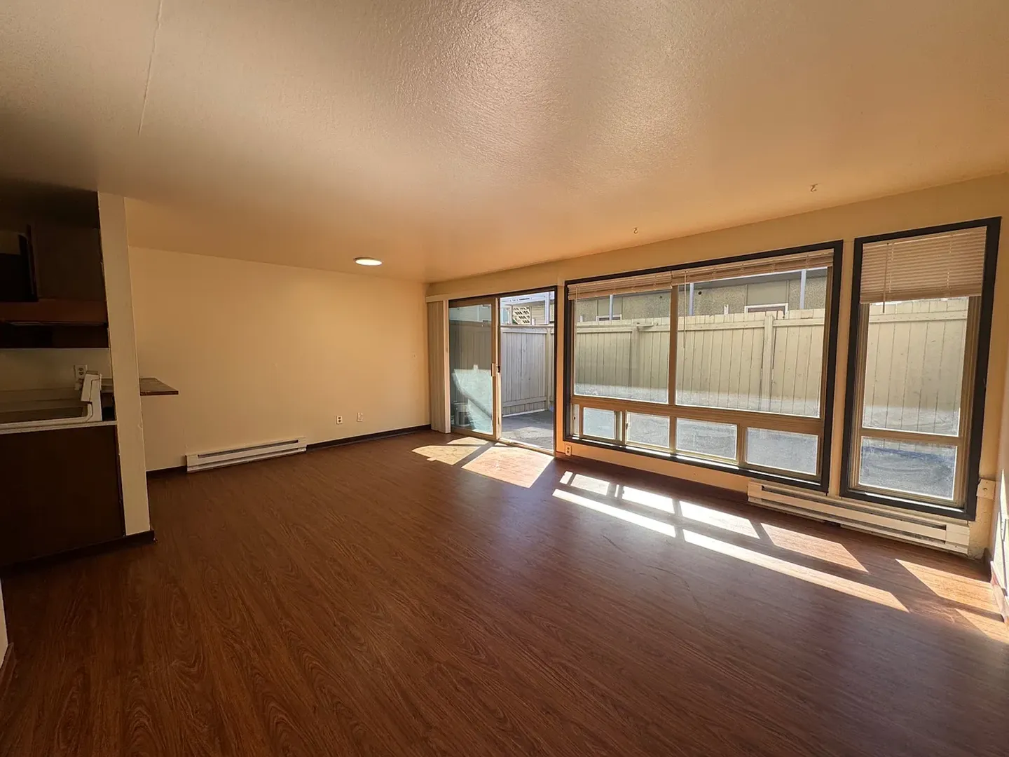 Seattle Apartment: 921 North 96th St - Unit 13