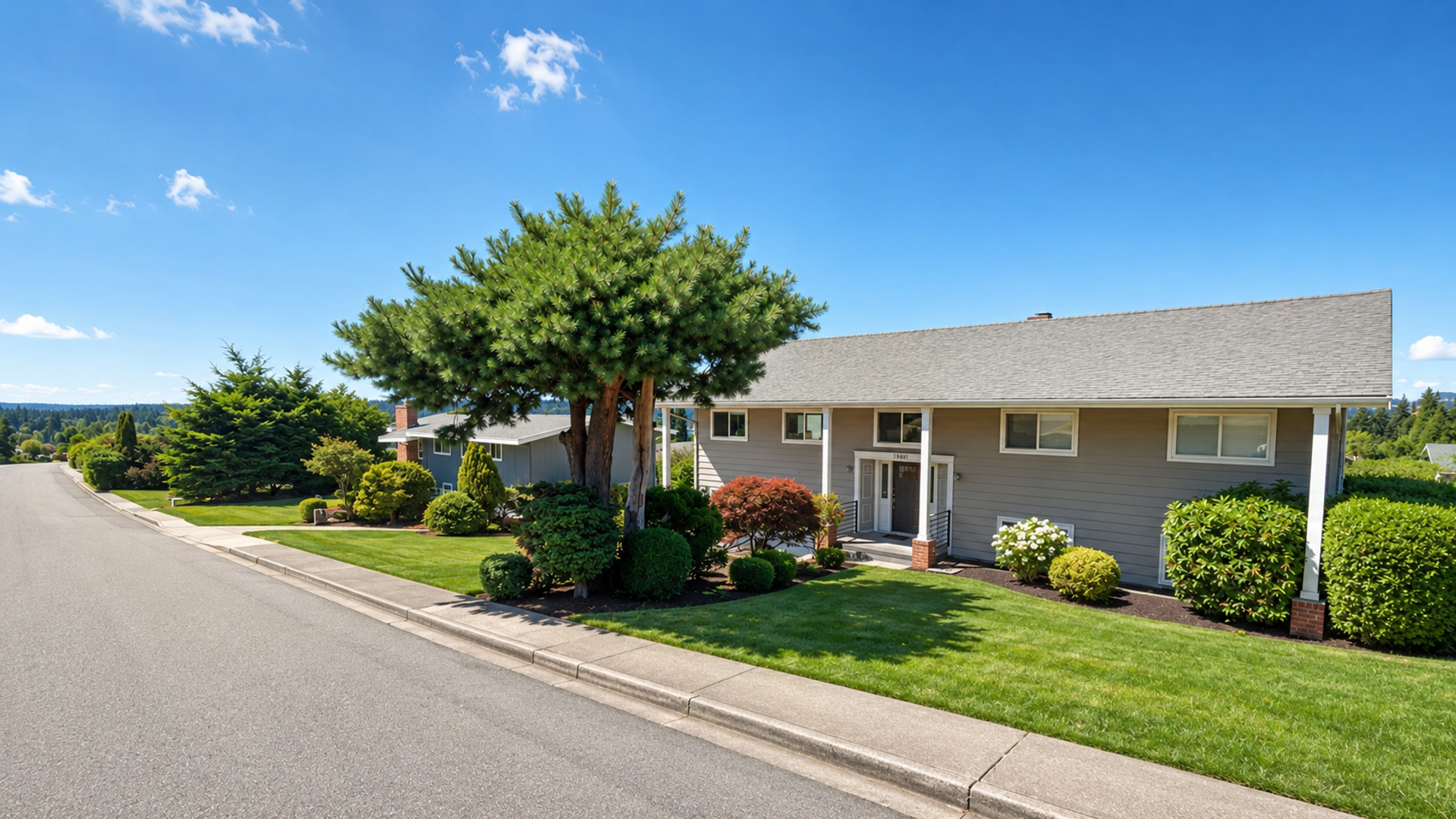 Bellevue House: 13400 SE 43rd Pl