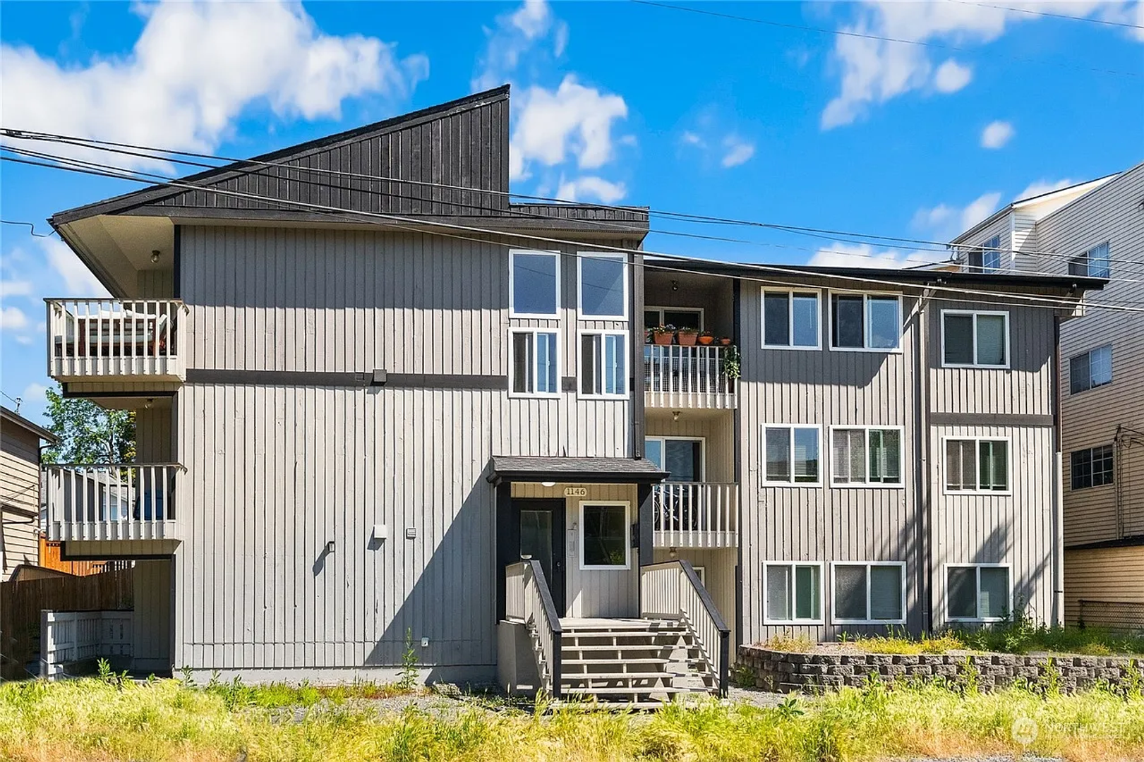 Seattle Apartment: 1146 N 91st St.