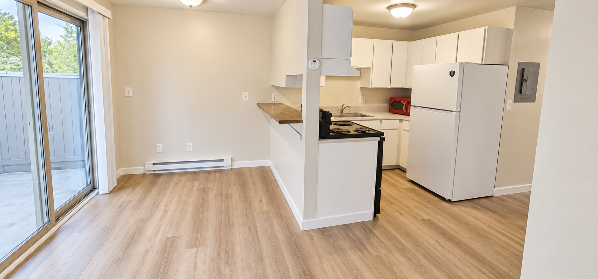 Seattle Apartment: 921 North 96th St - Unit 12