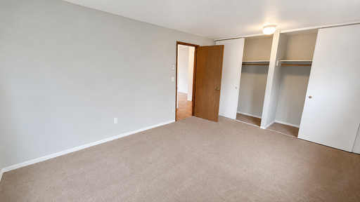 Bright 1 Bed / 1 Bath Apartment with Parking – 10007 17th Pl S #3, Seattle – photo 1
