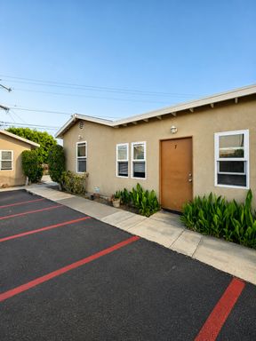 1Bed/1Bath Apartment in Oxnard – photo 1