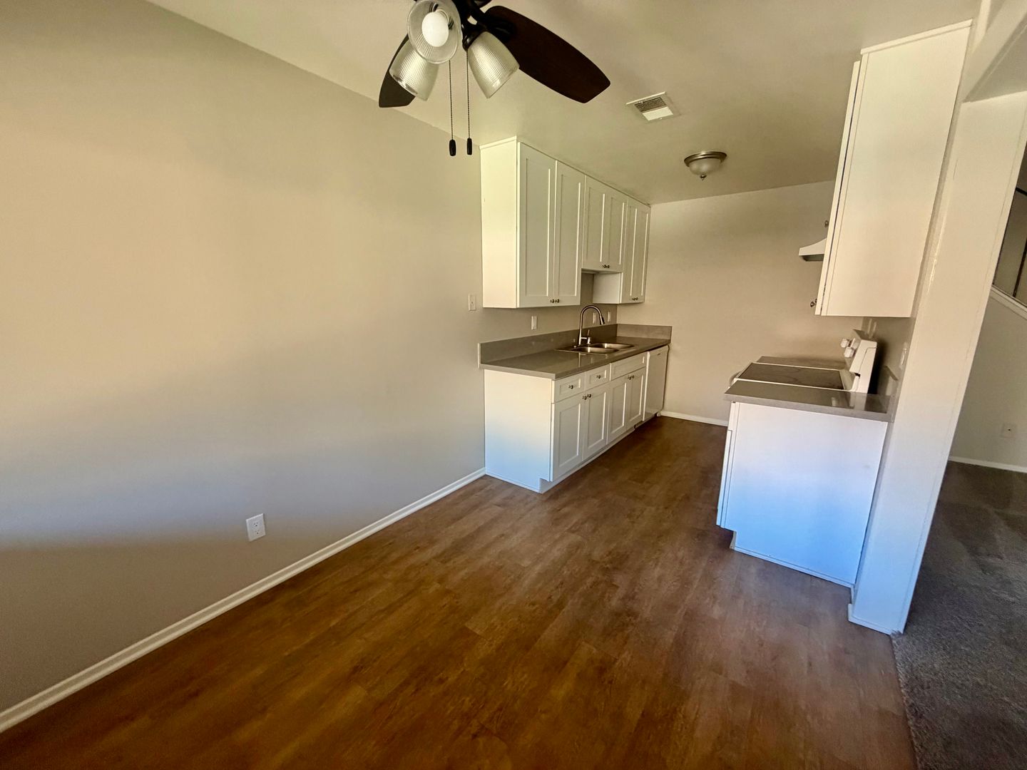 951 WARWICK AVENUE 5 of 7