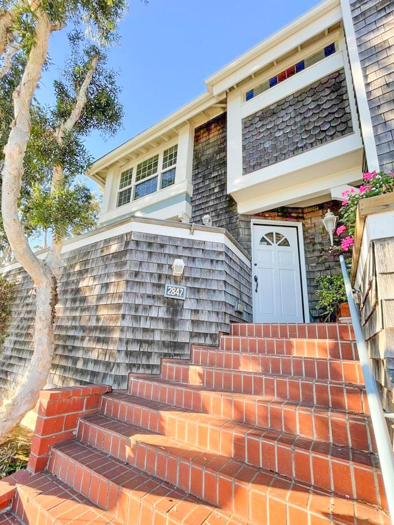 OXNARD House: 2847 HARBOR BLVD #1