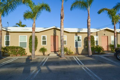 1Bed/1Bath Apartment in Oxnard – photo 1