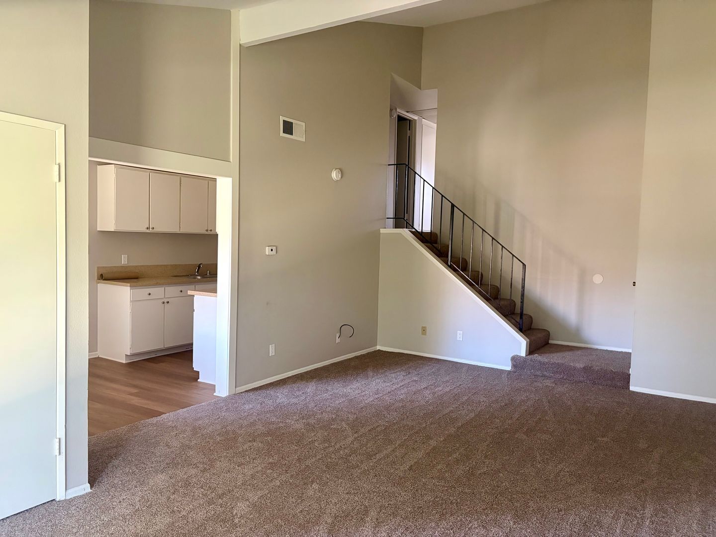 951 WARWICK AVENUE 7 of 7