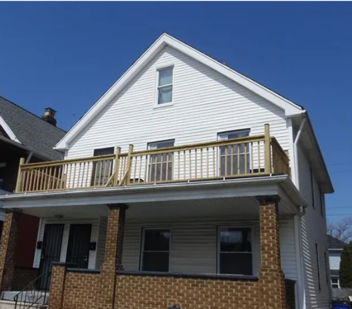 Cleveland Apartment: 955 ROYAL RD