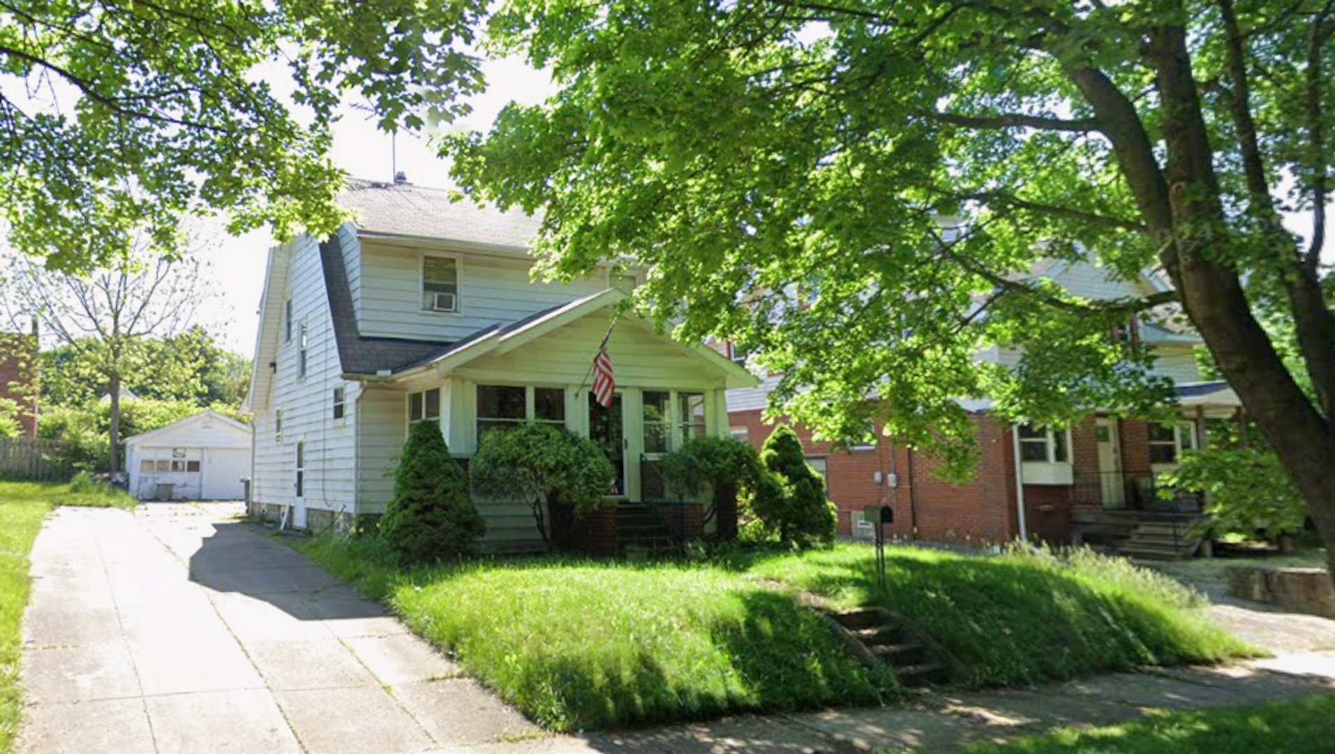 Akron House: 1298 Bellows St.