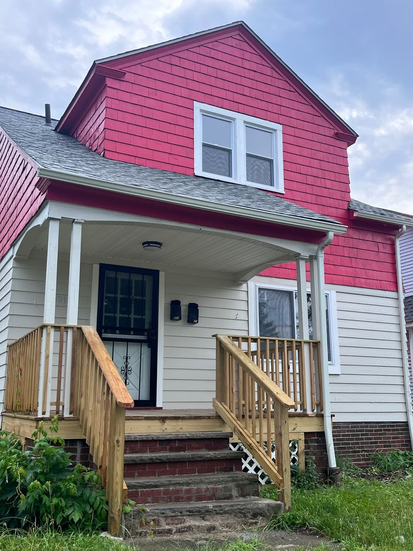 cleveland Apartment: 13916 Durkee Ave - Up Unit