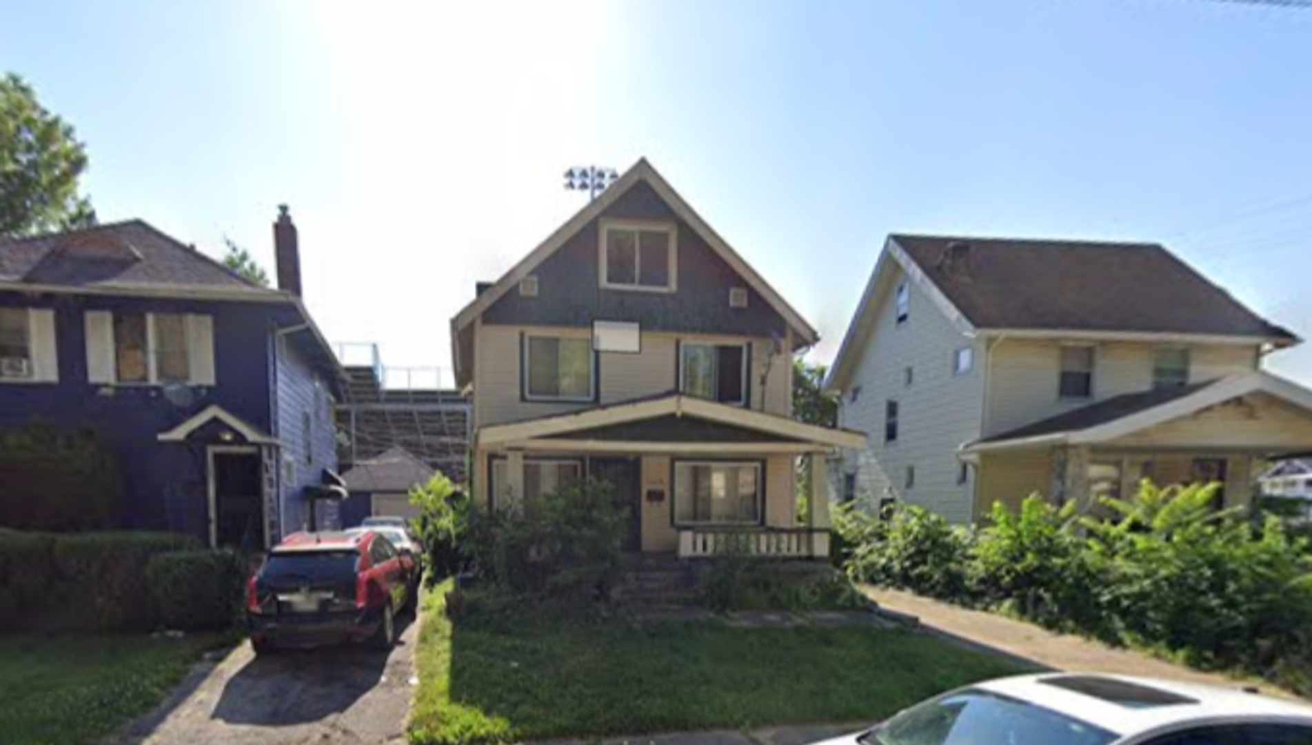 CLEVELAND House: 1369 E 141st