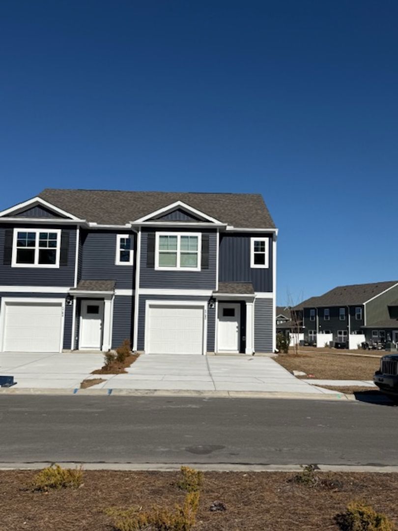 Leland Townhome: 5780 Harebell Rd.