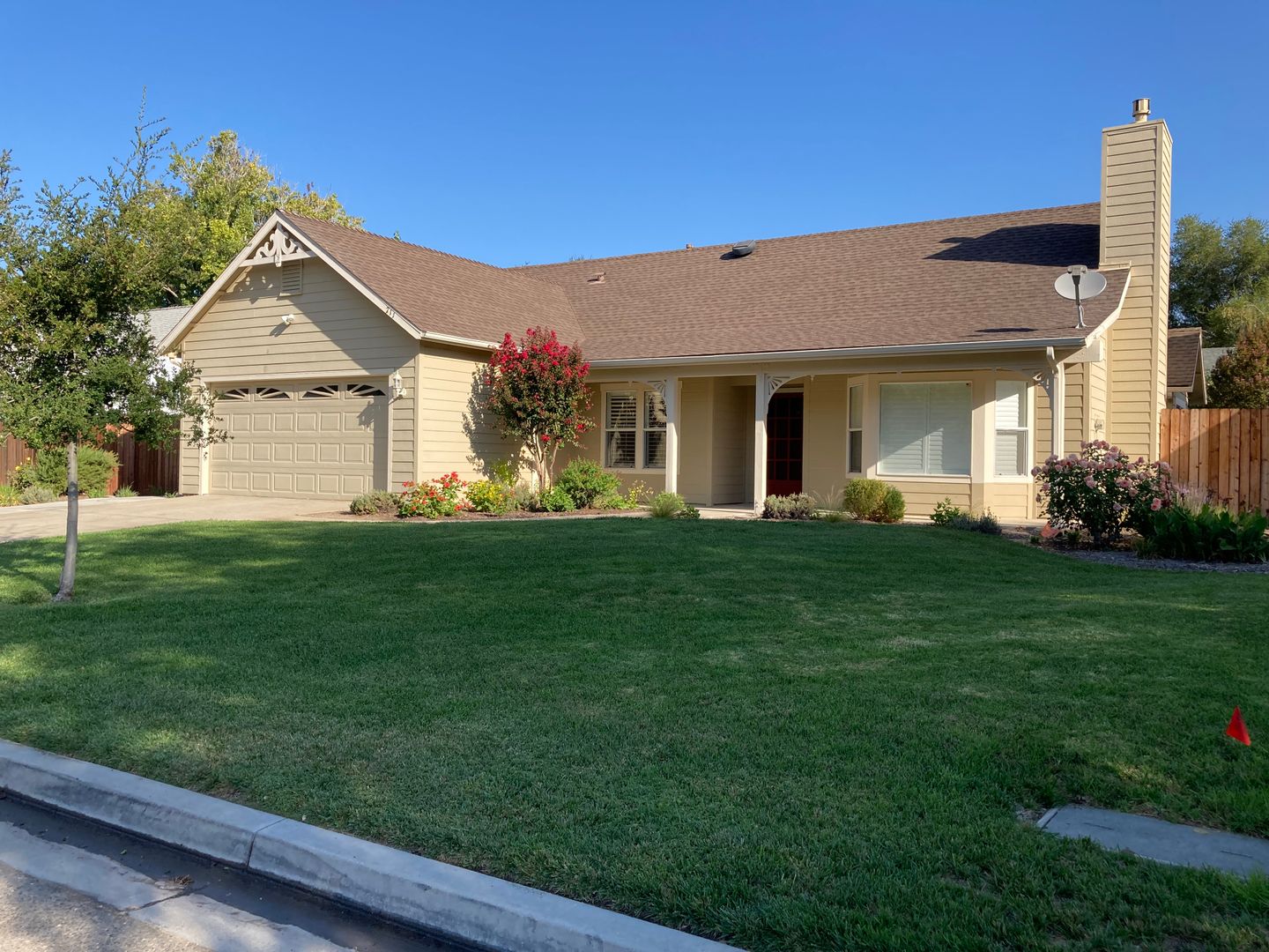 Los Alamos House: 711 Hill Street