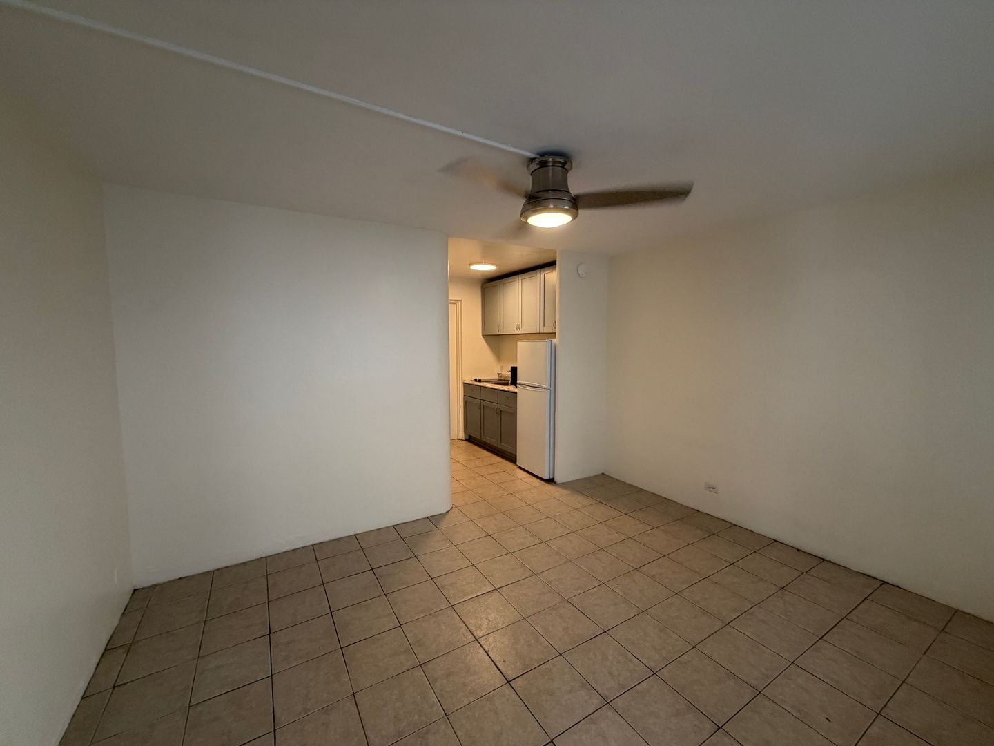 Honolulu Apartment: 2319 Ala Wai Boulevard