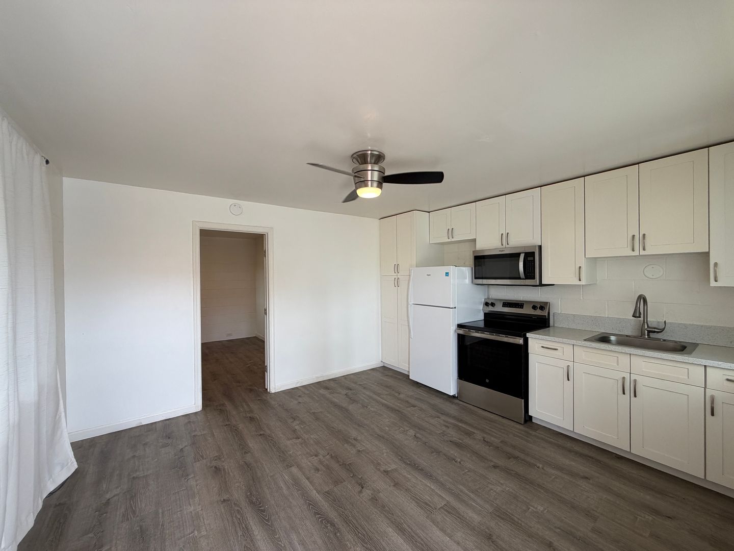 Honolulu Apartment: 2048 S. Beretania Street