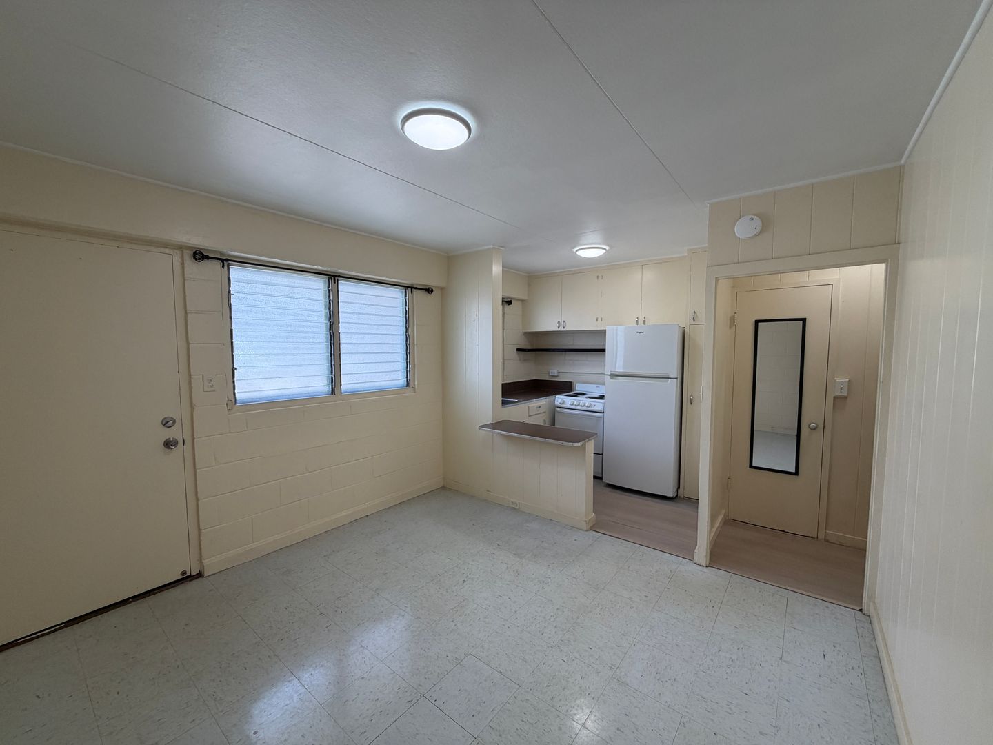 Honolulu Apartment: 645 Piikoi Street
