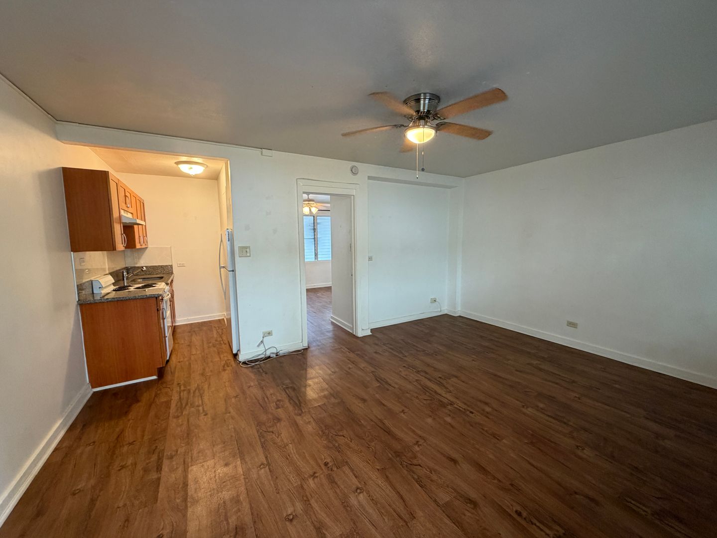 Honolulu Apartment: 2420 Kuhio Avenue/2419 Cleghorn Street