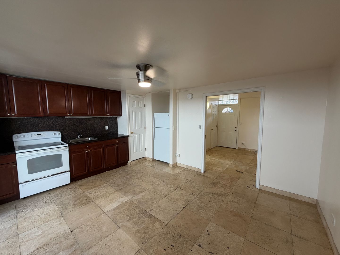 Honolulu Apartment: 254 Kaiulani Avenue