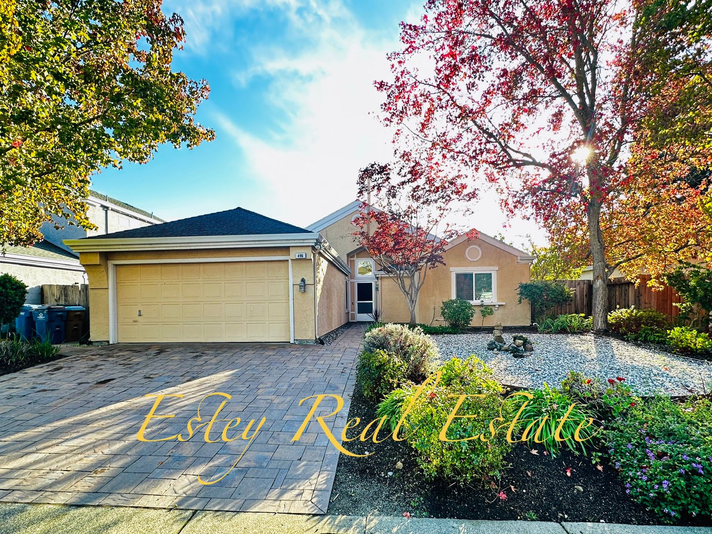 Benicia House: 496 Camellia Court