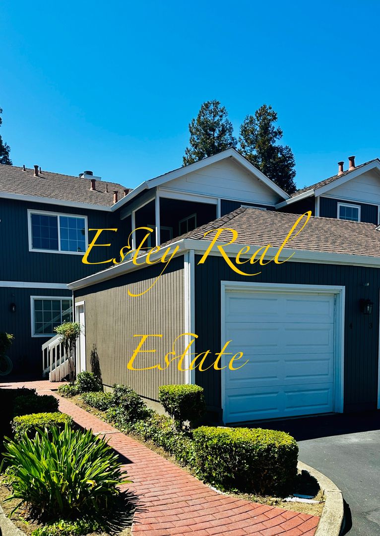 Benicia House: 565 Lori Dr