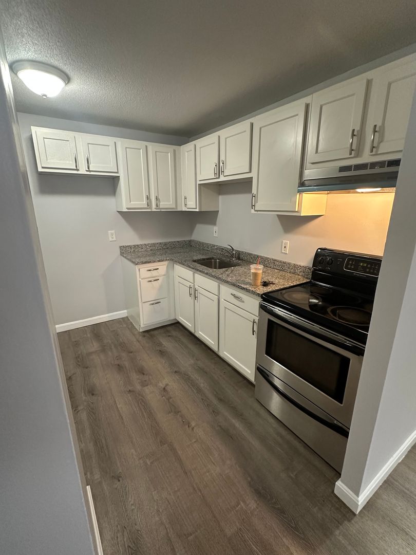 Lawrence Apartment: 151-153 Beacon Ave