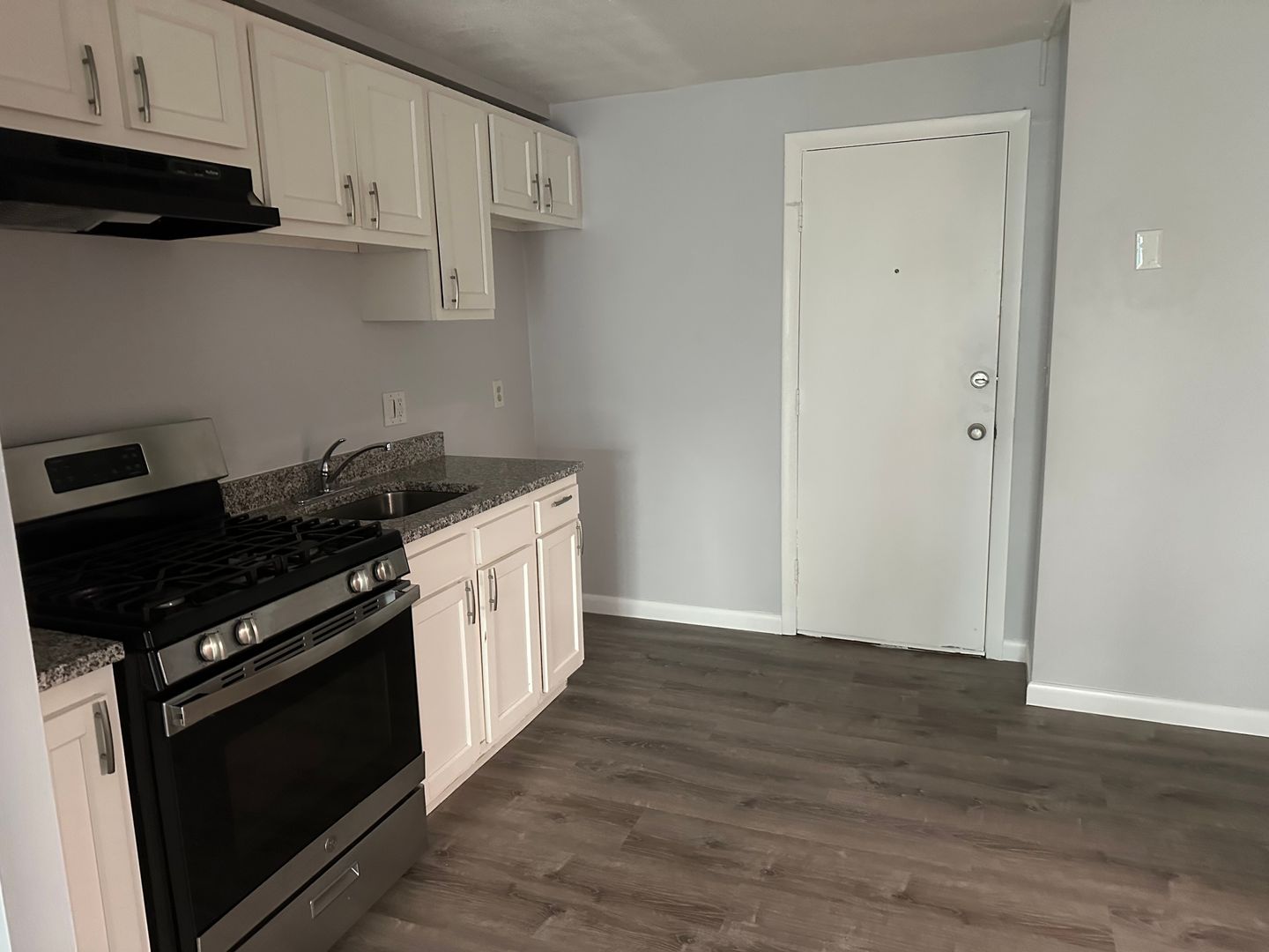 Lawrence Apartment: 2-8 Inman Street