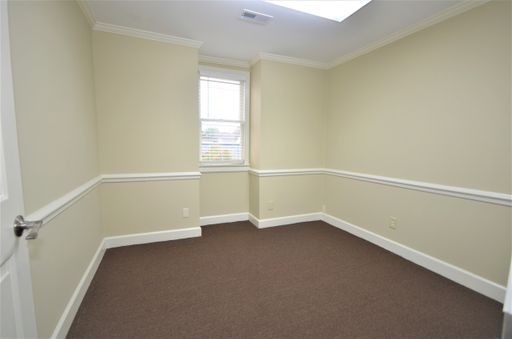 Office Suite with Window – photo 1