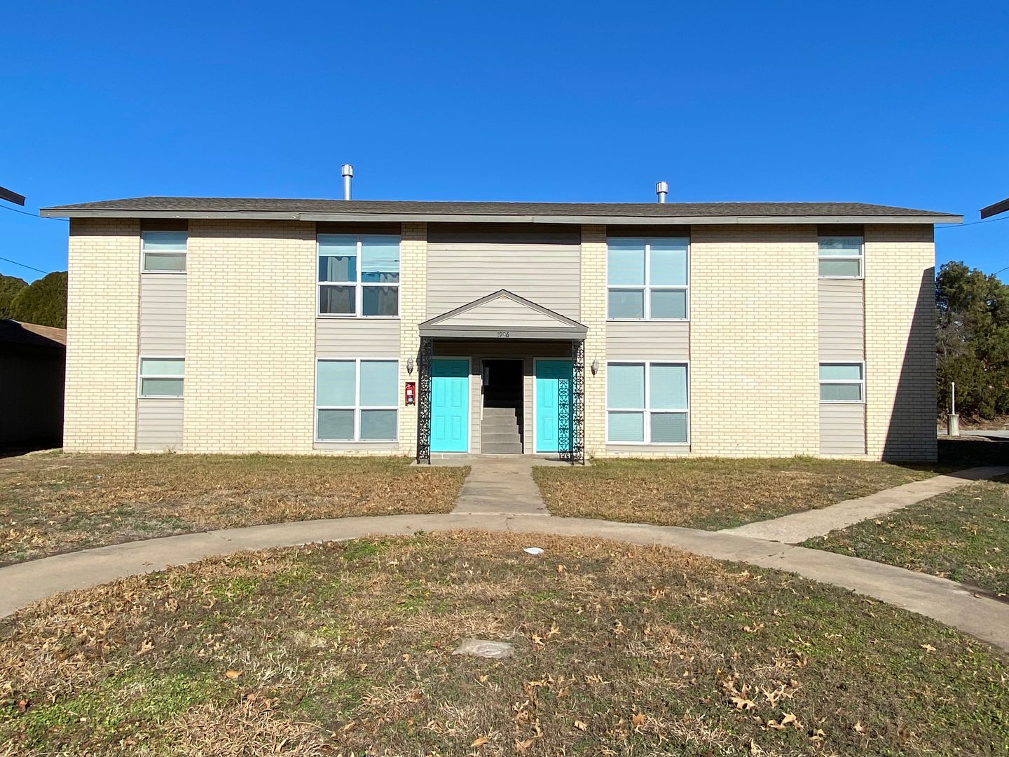 Enid Apartment: 1930 Mosher dr