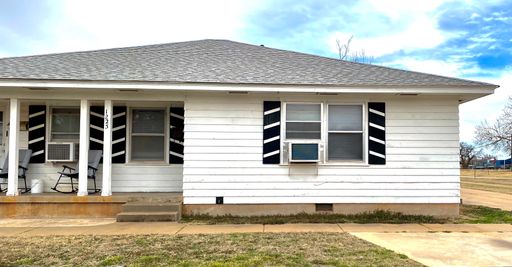 2 Bed 1 Bath Rental at 1225 S. Jefferson, Enid, OK – photo 1