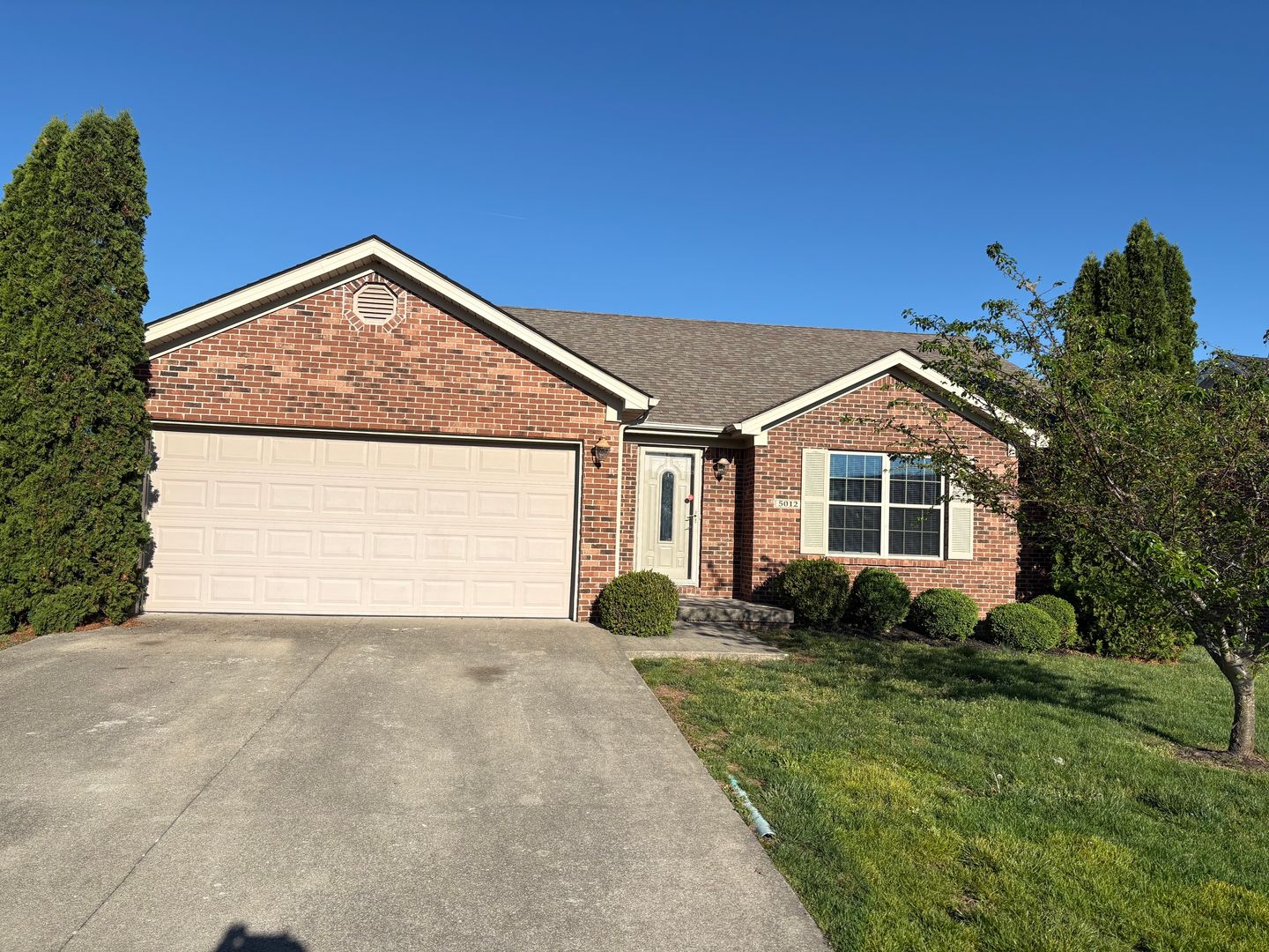 Richmond House: 5012 South Cross Point Ct