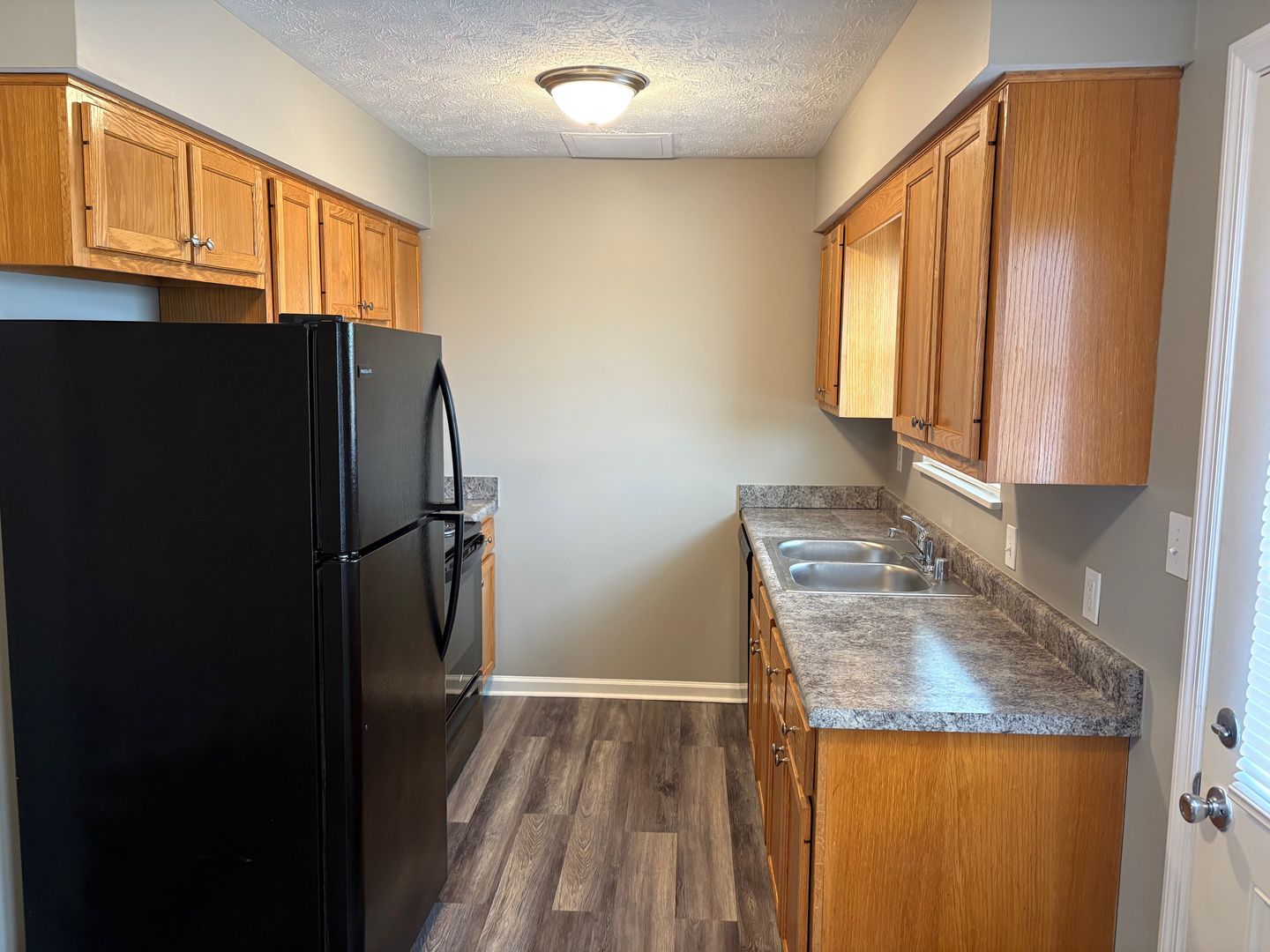 Richmond Apartment: 109 Woods Trail