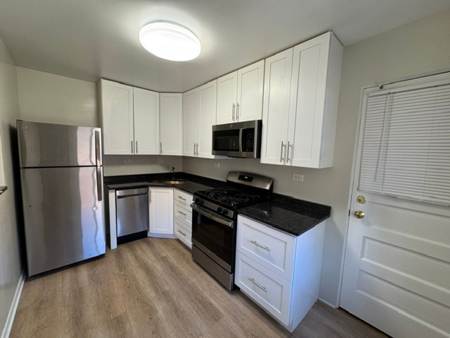 Skokie Apartment: 8042-46 N. Knox