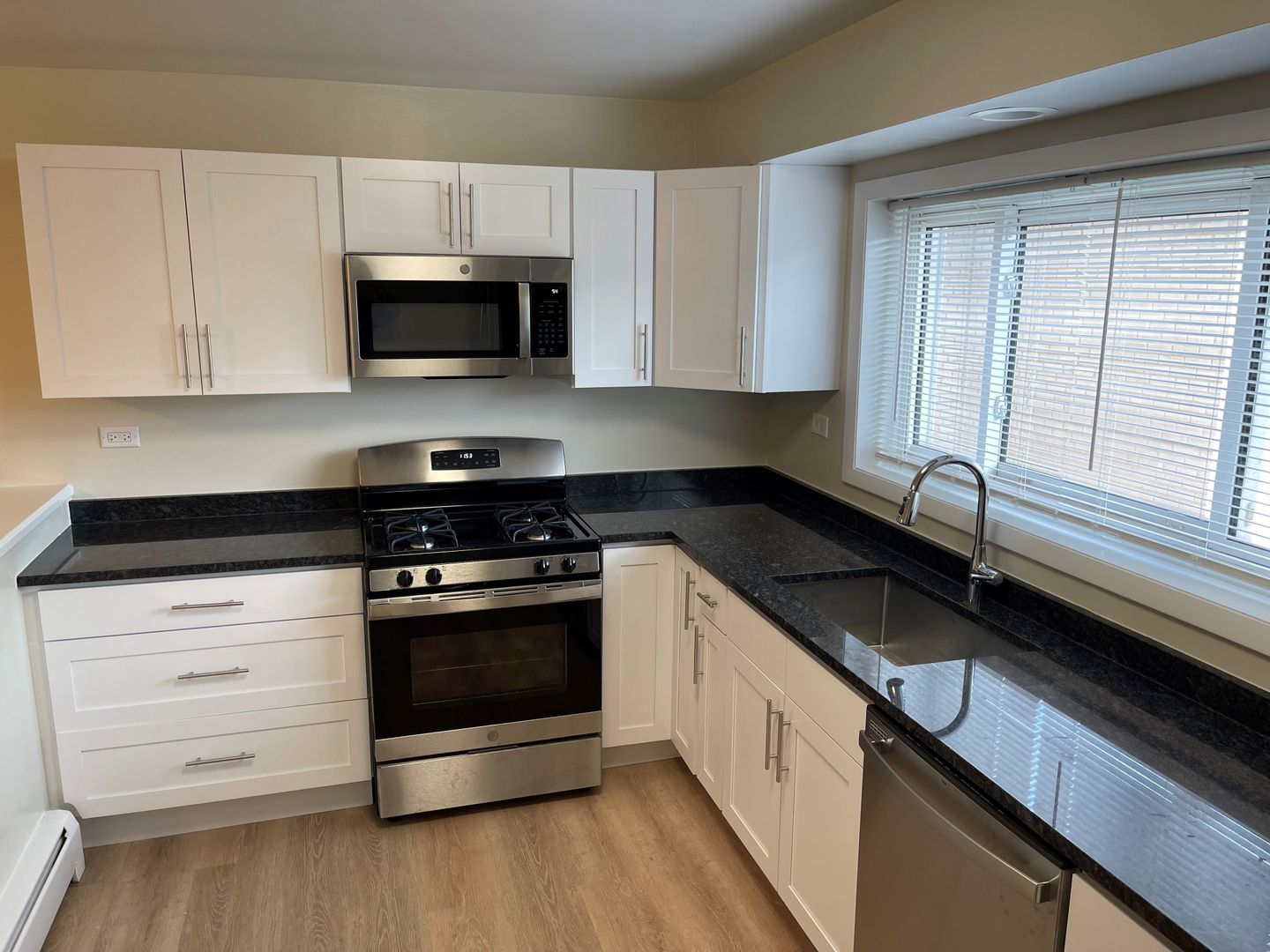 Skokie Apartment: 8042-46 N. Knox
