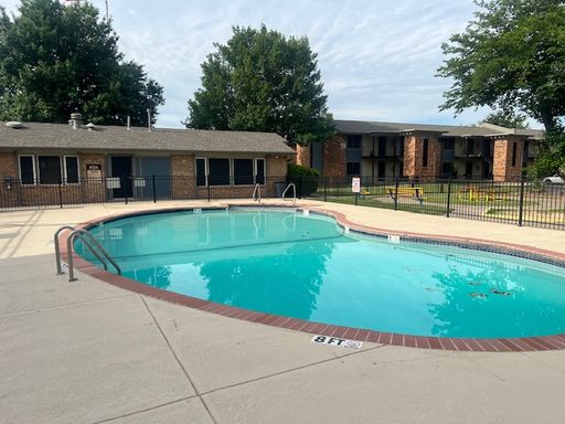 Spacious 1 Bedroom Apartments Starting at $725 at Timbers