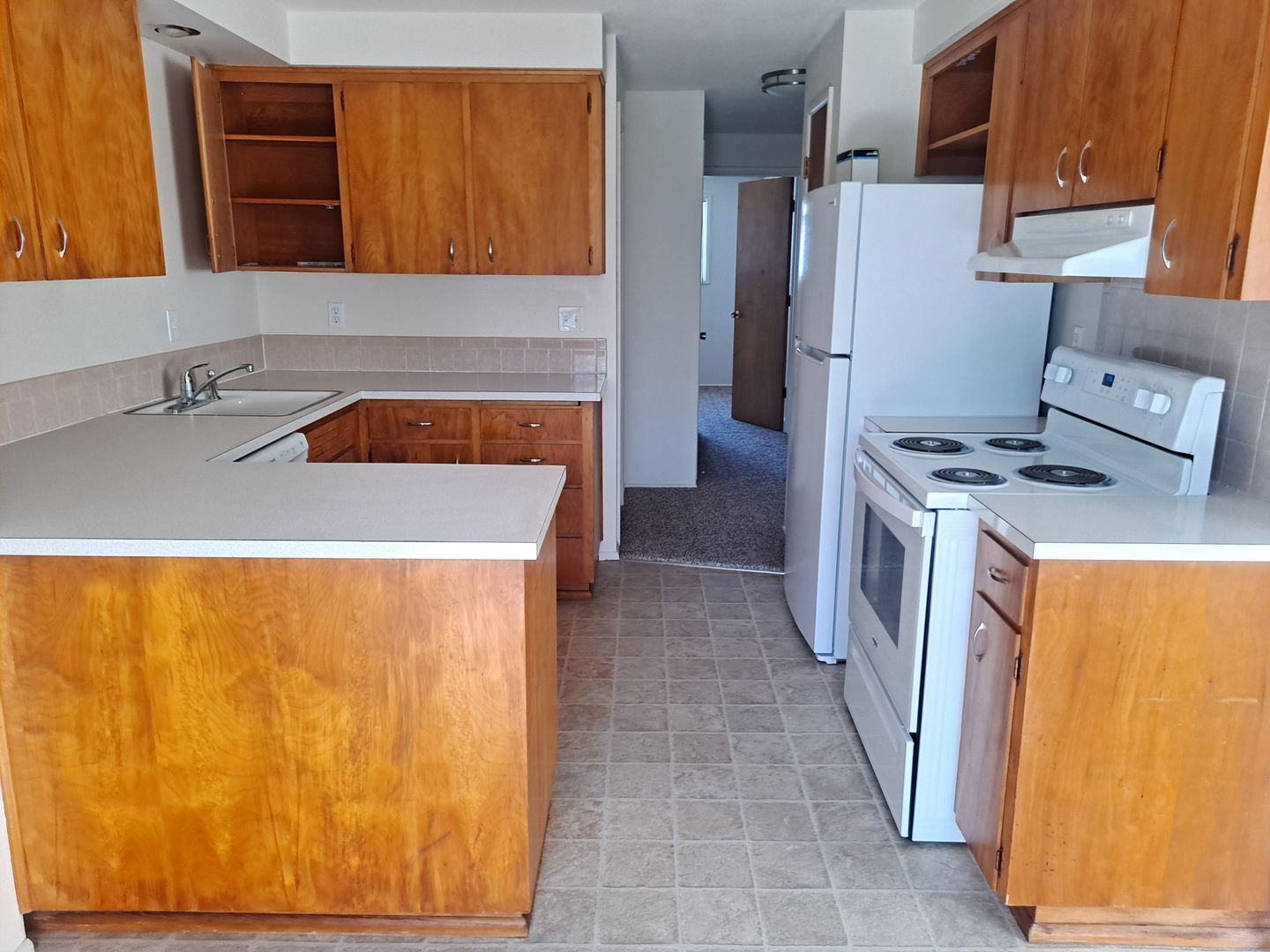 Eugene Apartment: 1600 Adkins