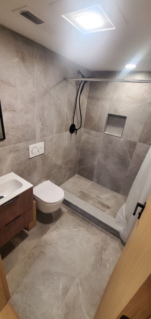 6 National St, South Boston