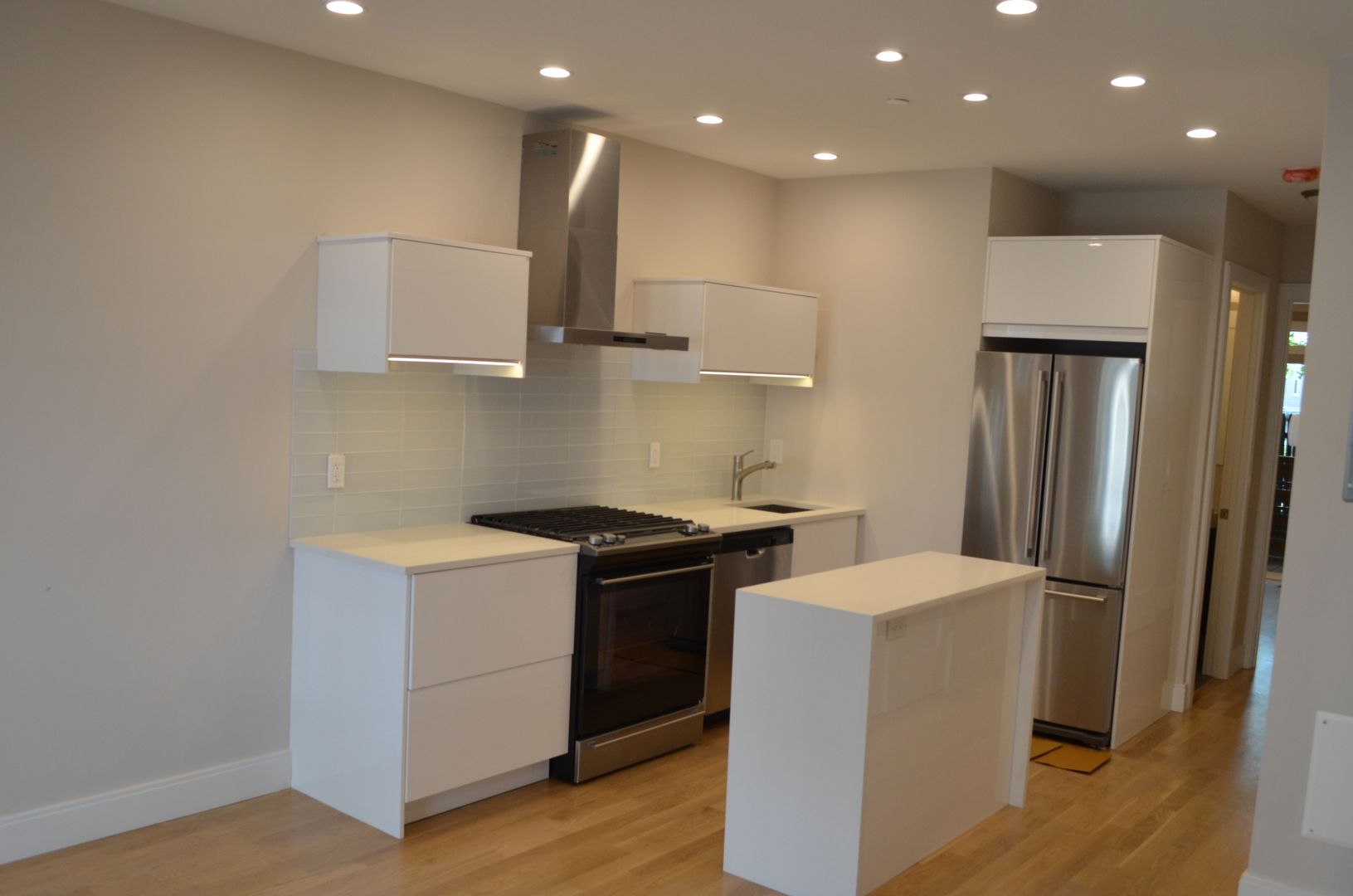 Boston Apartment: 56 Saxton Street