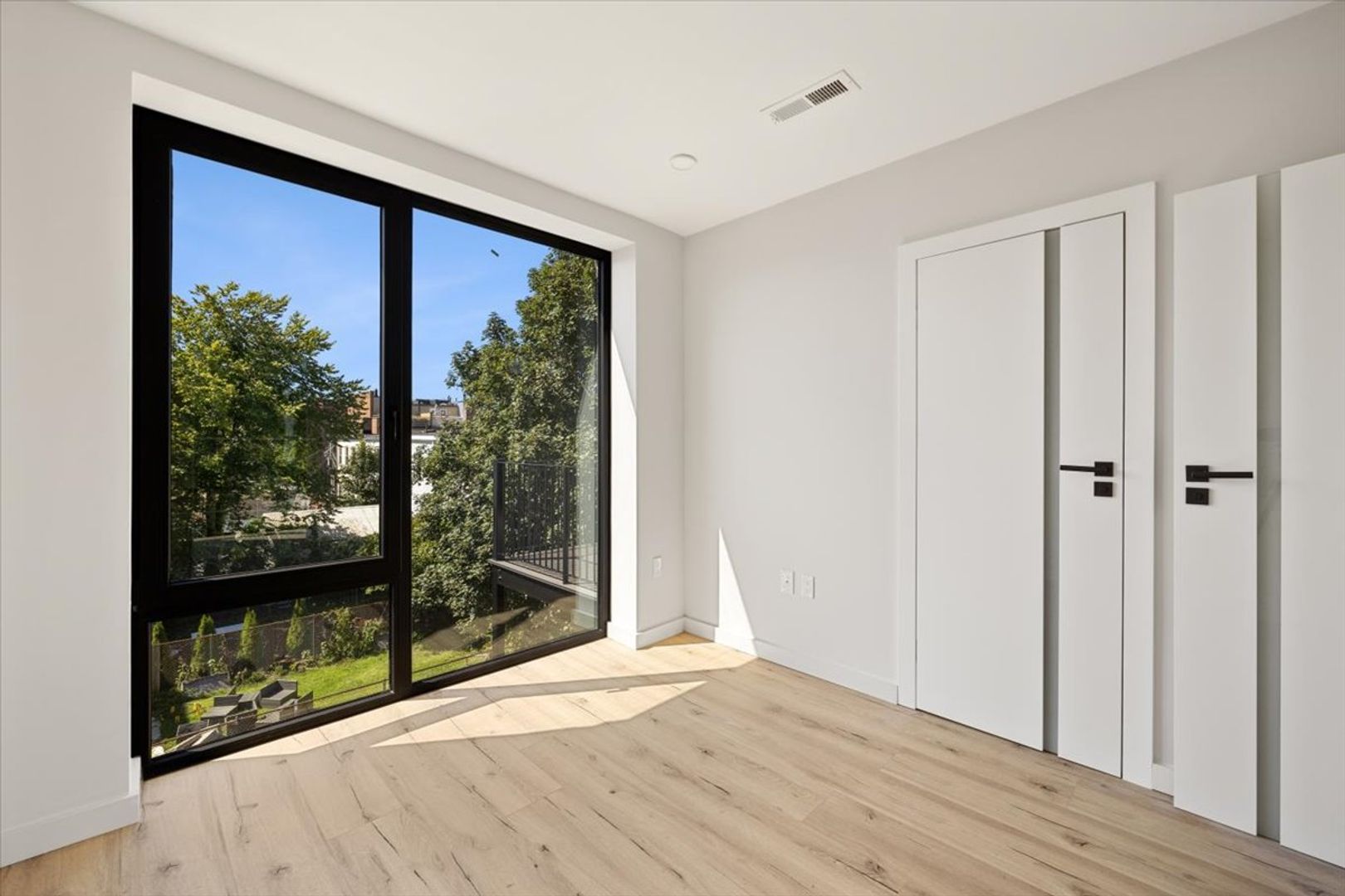 141 N St, South Boston