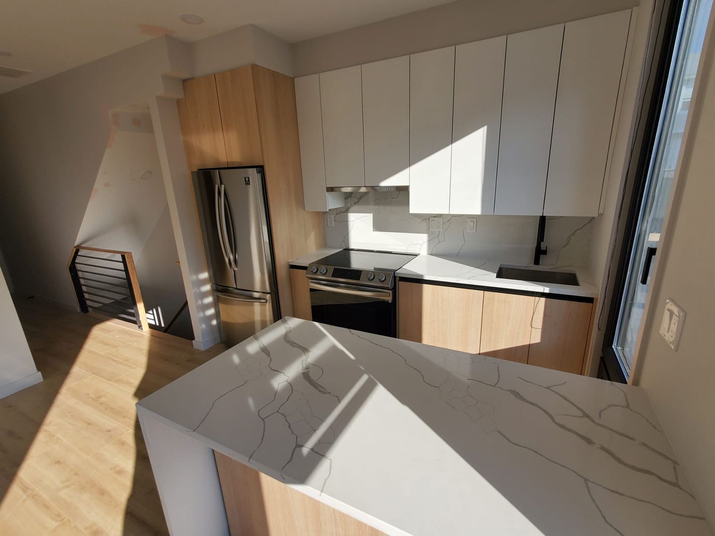 6 National St, South Boston