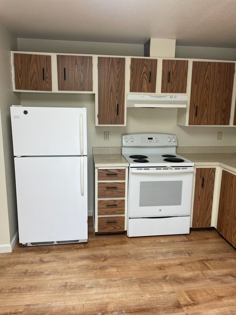 Lynnwood Apartment: 4428-4508 176th St SW