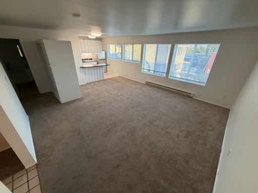 Third month free, 1 bed 1 bath Perfect West Seattle, access to everything – photo 1