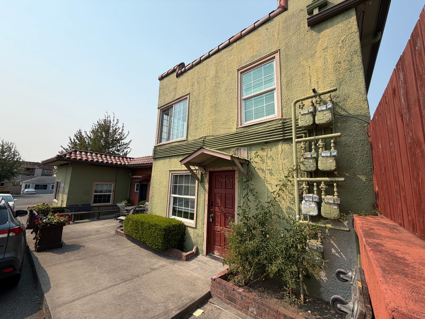 Des Moines Apartment: 22506 7th Ave S