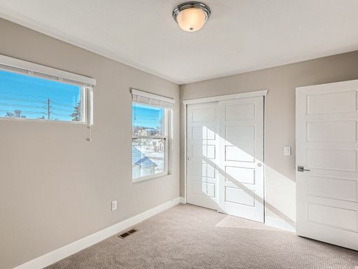 Listing photo thumbnail