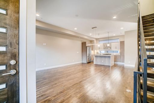 Listing photo thumbnail