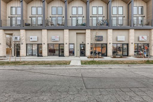 Listing photo thumbnail