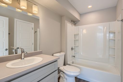 Listing photo thumbnail